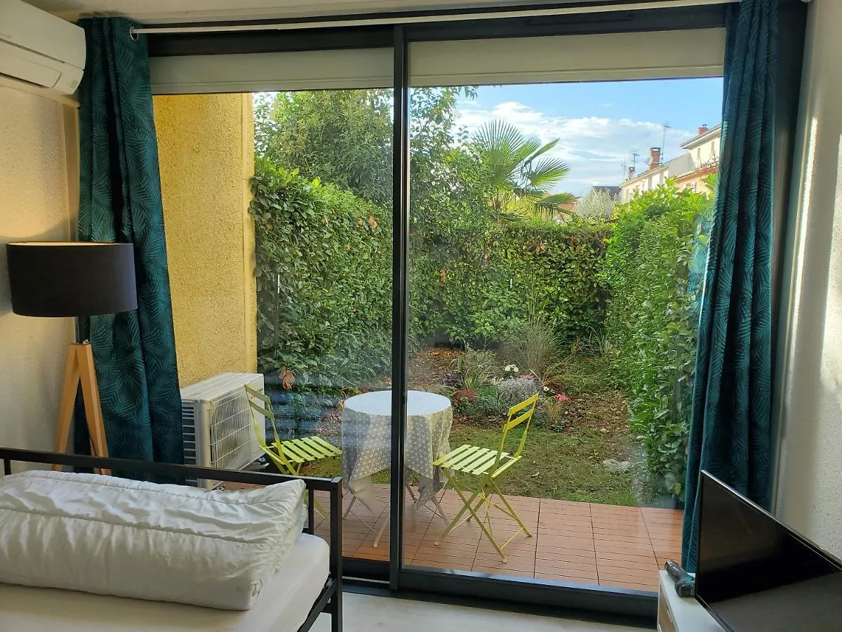 Apartment Appartement Avec Jardin Privatif Albi